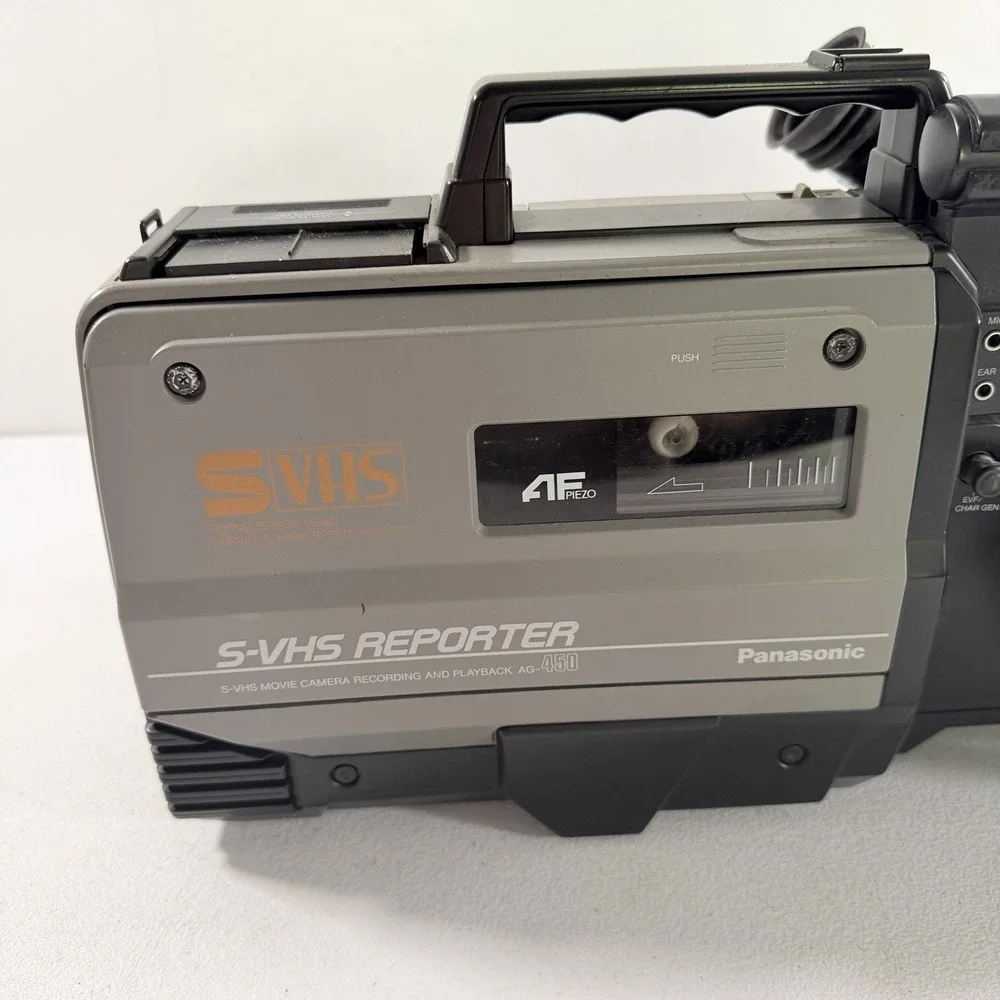 Panasonic AG-450 S-VHS VHS Reporter Movie Camcorder AS IS FOR PARTS READ